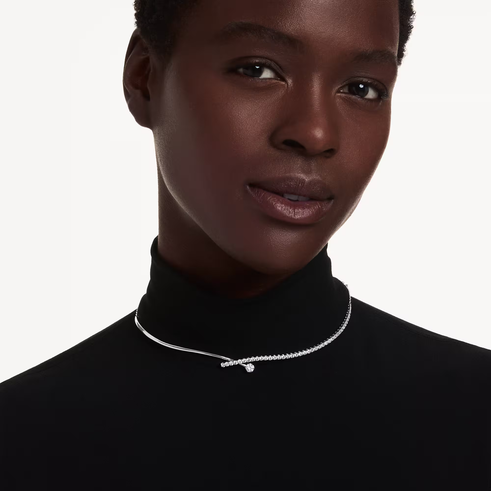 Matrix necklace